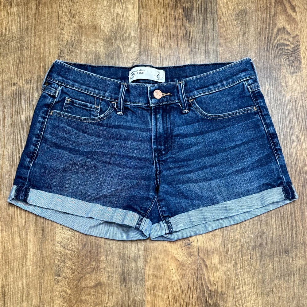 Abercrombie & Fitch Low Rise Shorts Sz 2 Dark Wash Denim